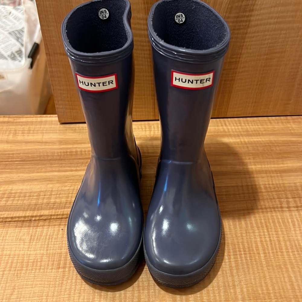Hunter boots girls size 10